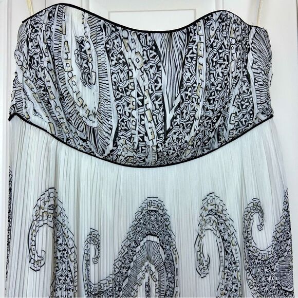 WHITE HOUSE BLACK MARKET Pleated Paisley Maxi Strapless Dress White Black Size 2 - Picture 3 of 9